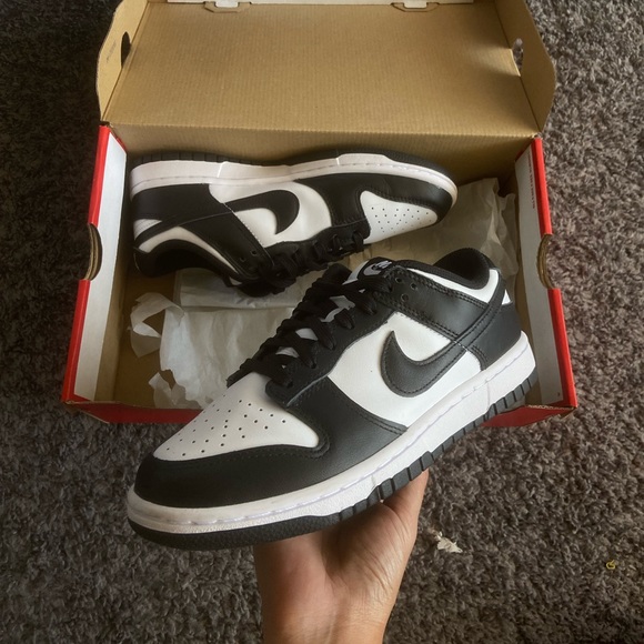 *SOLD* Nike Dunk Low “Panda” - Picture 2 of 4